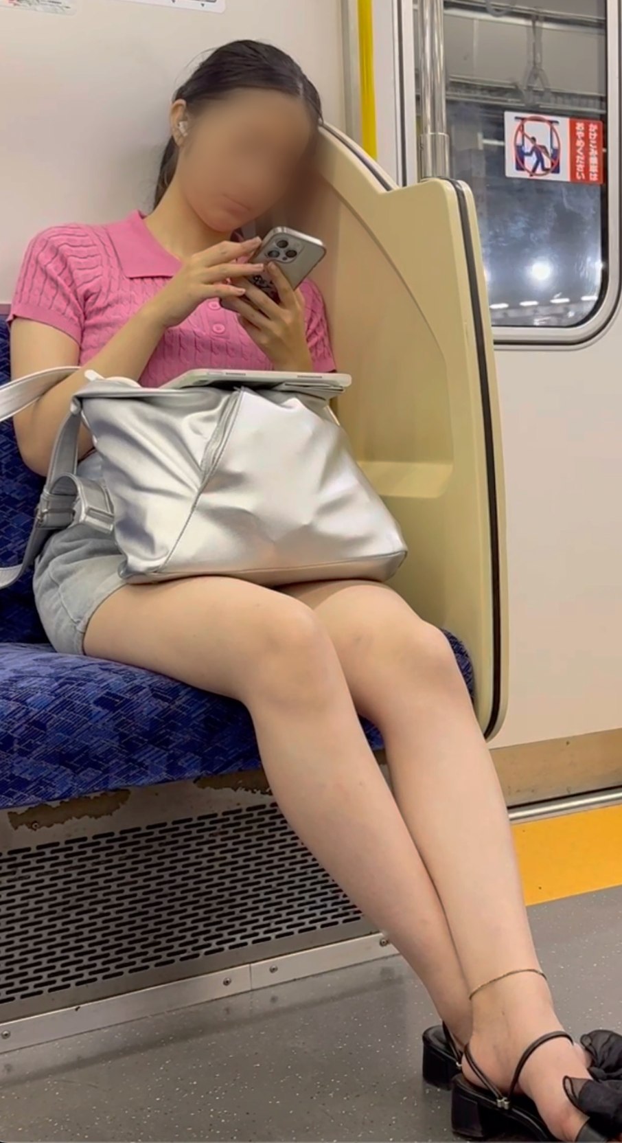 【再販】35分の脚フェチ対面  13名の美人お姉さんの対面・接近・真上からの生脚美脚