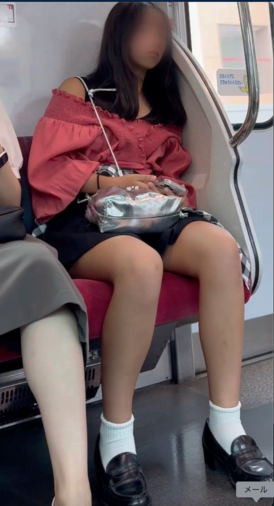 【再販】顔で逝っちゃう超絶S級女子大生の生脚に間興奮しっぱなし