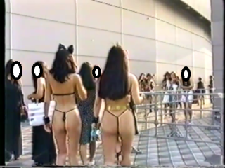 【再販】90年代のお立ち台ギャルのビデオ① 公共の場で見せまくるするギャル達