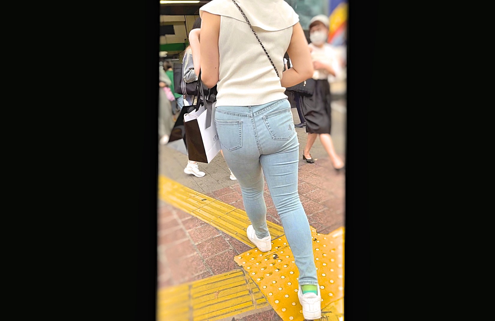 着衣尻マニア