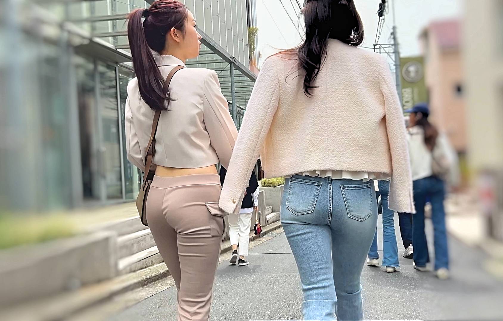 着衣尻マニア