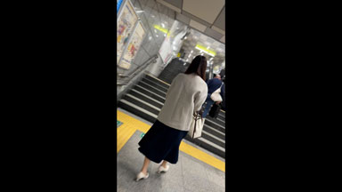 【5日間連続で逆さ撮り】2年ぶりに再降臨!あの綺麗系OLに再会しました!