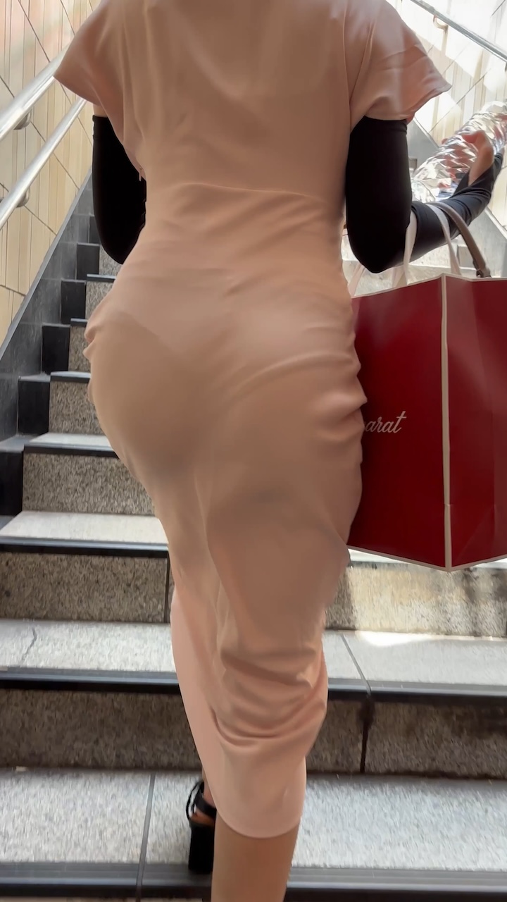 【再販】《4K・高画質》 No.1384「イカしてるぜ!とんでもない透け感で職場へ戻るエステティシャン」