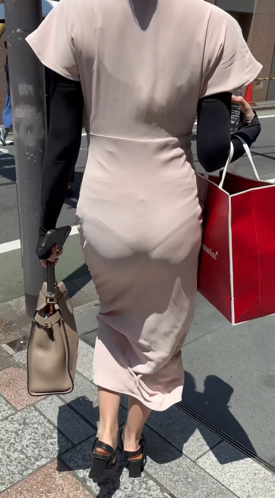 【再販】《4K・高画質》 No.1384「イカしてるぜ!とんでもない透け感で職場へ戻るエステティシャン」