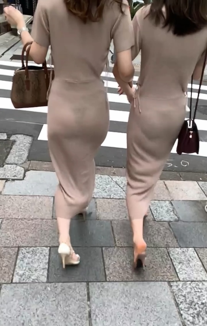 【再販】No.1474《顔モザ大解禁!!!》「凄い良いカラダのパリピGAL!お揃いのコーデで尻肉を揺らしまくる」