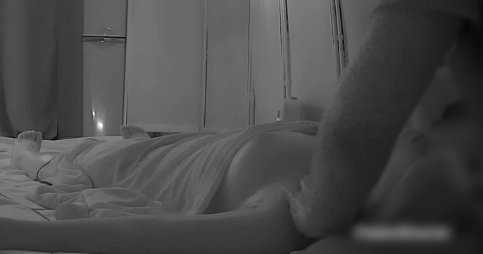 爆乳美人お姉さんのおっぱいが凄まじい