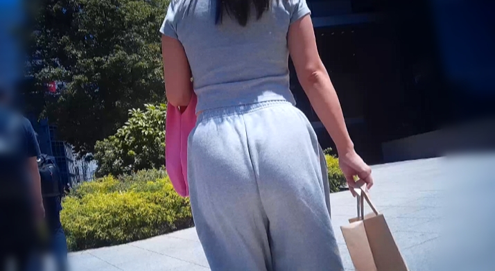 (13名収録)完璧にボディメイクされた激エロ美ボディのピタピタスウェットパンツ、ハイスペック超絶美女の極上タイトデニム美巨尻など