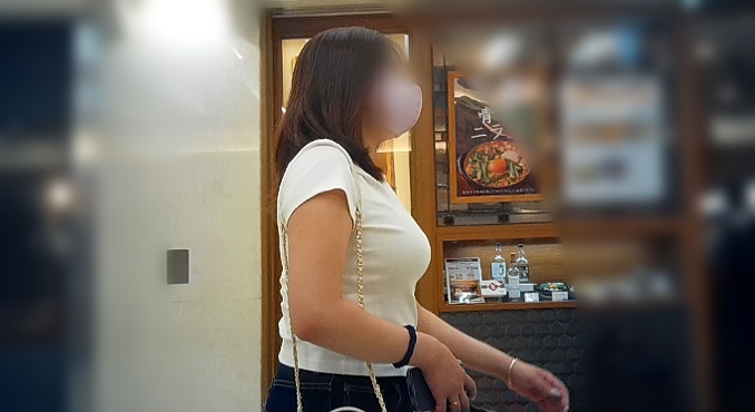 Pcolle PPV 2808366a895499bd581「グラマラスボディの極み美人お姉さんの美爆乳がエロ過ぎるなど」（販売者：めっちゃリアル） サンプル画像