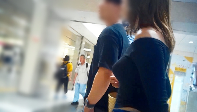 Pcolle PPV 2825216ac75444ca114「ドエロ美爆乳を突き出すグラマラス極みボディ！清楚系美人女子大生の猥褻すぎる膨らみなど」（販売者：めっちゃリアル） サンプル画像