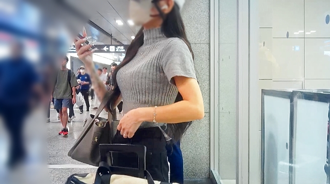 Pcolle PPV 超絶クビレ美巨乳美人お姉さんが胸元強調させて待ち合わせなど