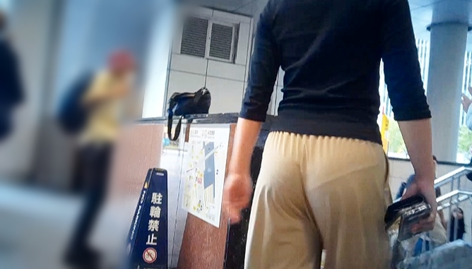 Pcolle PPV 2829286ad5cf72757cb「パンティラインくっきり浮き出る清楚系美人OLのスラックス姿がエロすぎるなど」(販売者:めっちゃリアル) サンプル画像