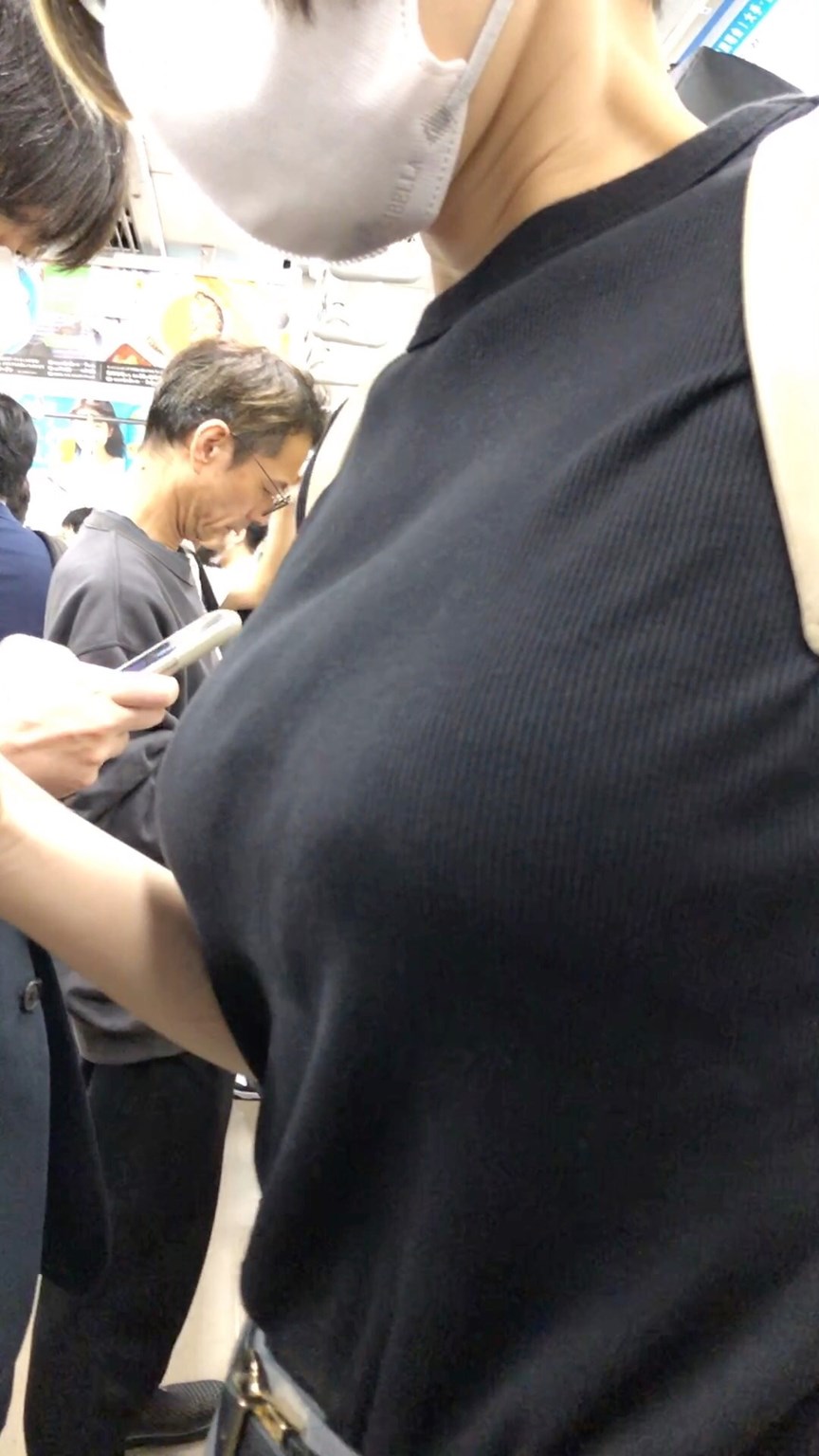 【上からの眺め58】華奢なオシャレＯＬのＦカップロケットおっぱいに大興奮！！