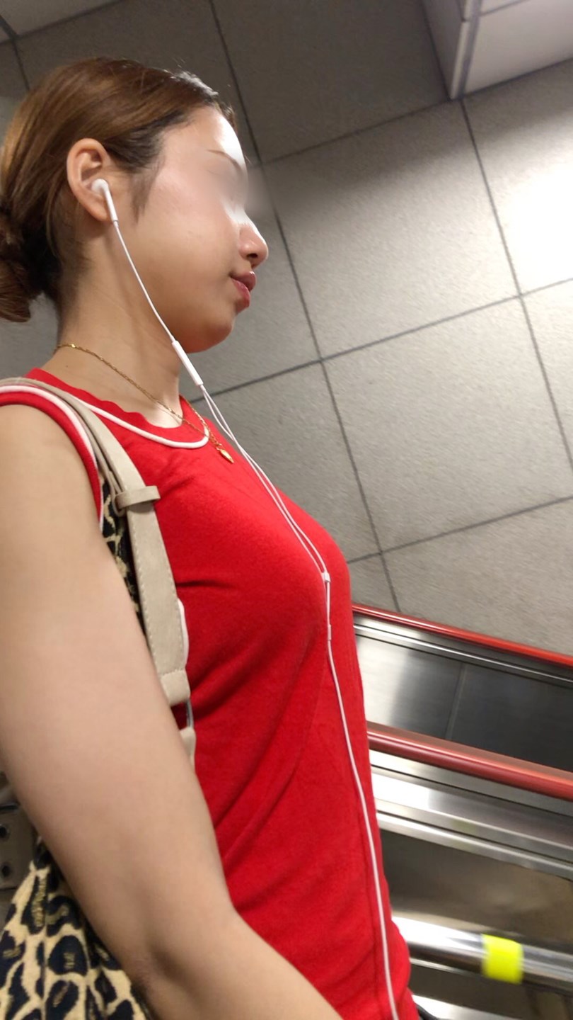 【横からの眺め363】既視感のあるエロエロボディのJDを追いかけて!!