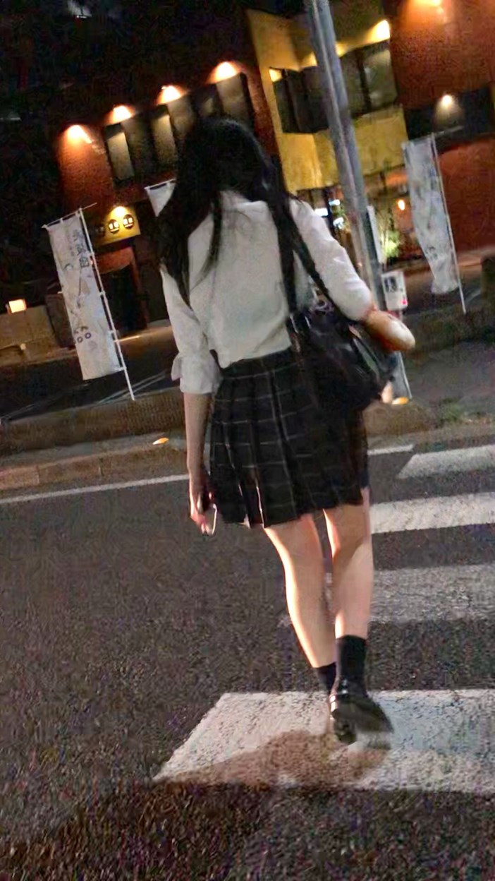 【放課後の眺め128】スタイル抜群の長身美少女JKを追跡!!