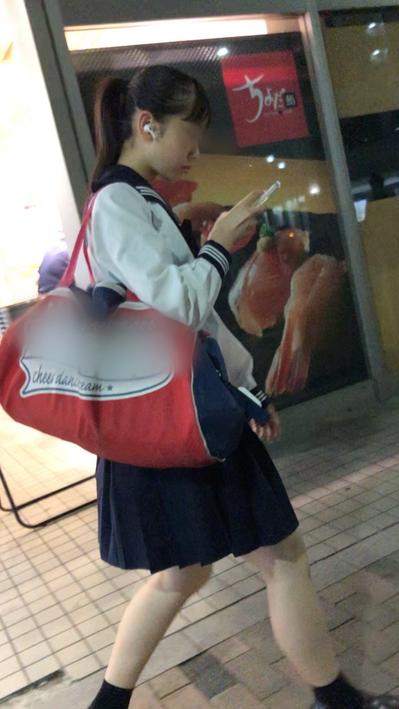 【放課後の眺め131】部活帰りのセーラー服JKを並走で!