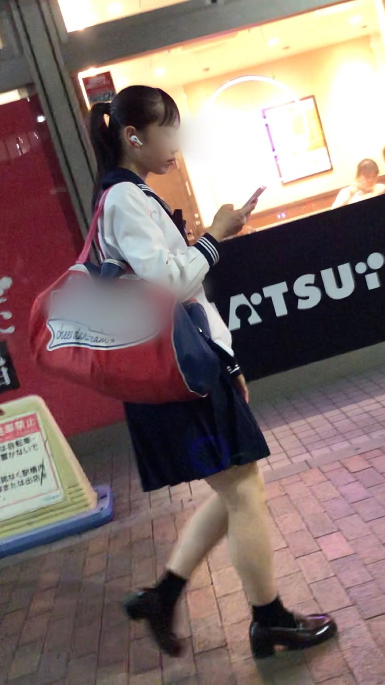 【放課後の眺め131】部活帰りのセーラー服JKを並走で!