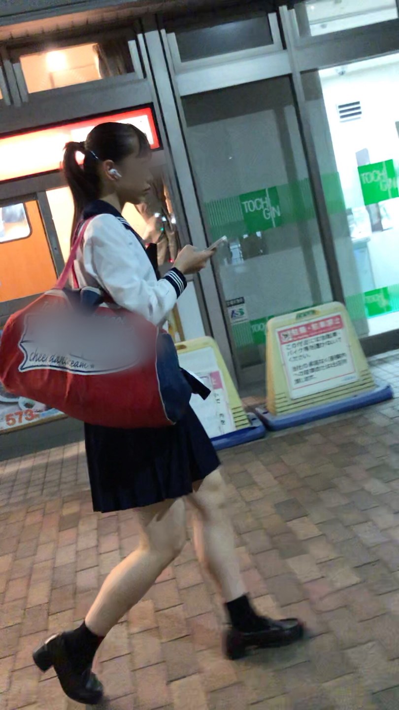 【放課後の眺め131】部活帰りのセーラー服JKを並走で!