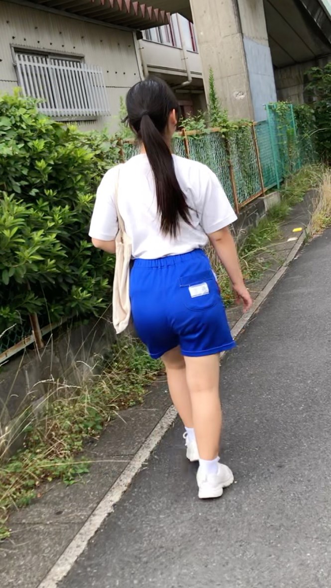 【放課後の眺め132】あどけない体つきとムチムチボディのJ〇を追いかけて!