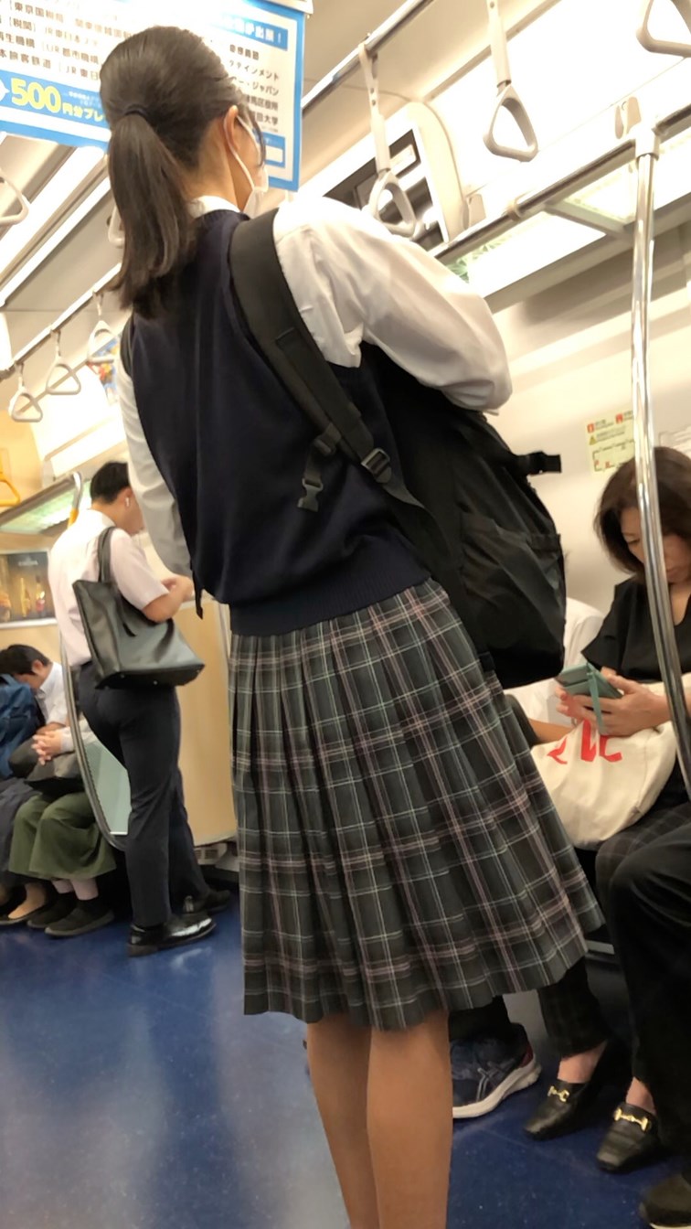 【放課後の眺め133】長身スリムな優等生JKを背後から観察!