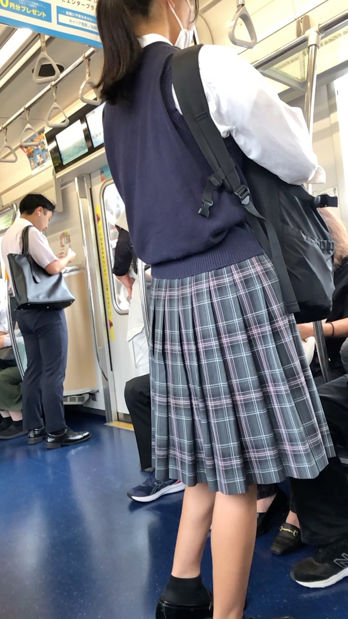 【放課後の眺め133】長身スリムな優等生JKを背後から観察!