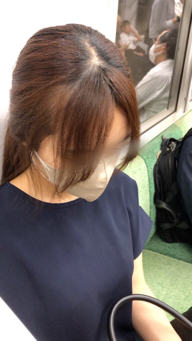 【上からの眺め75_ちっぱいver】スリムでキレカワなＯＬのおっぱいを上から観察！