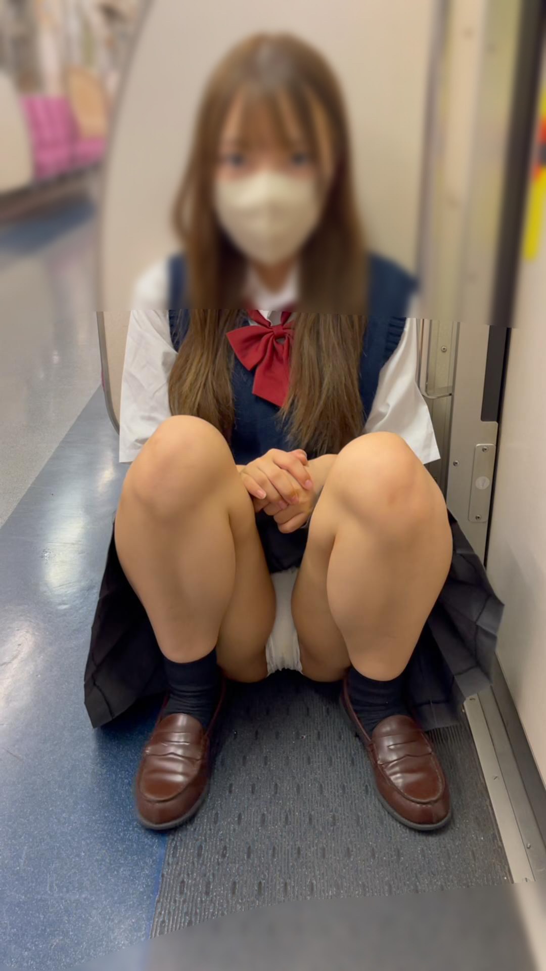 JK盗撮日記218 初登場!!ぱっちりしたお眼目が激カワな妹系童顔癒しJKを電車内で盗撮【※完全主観28分超撮影】