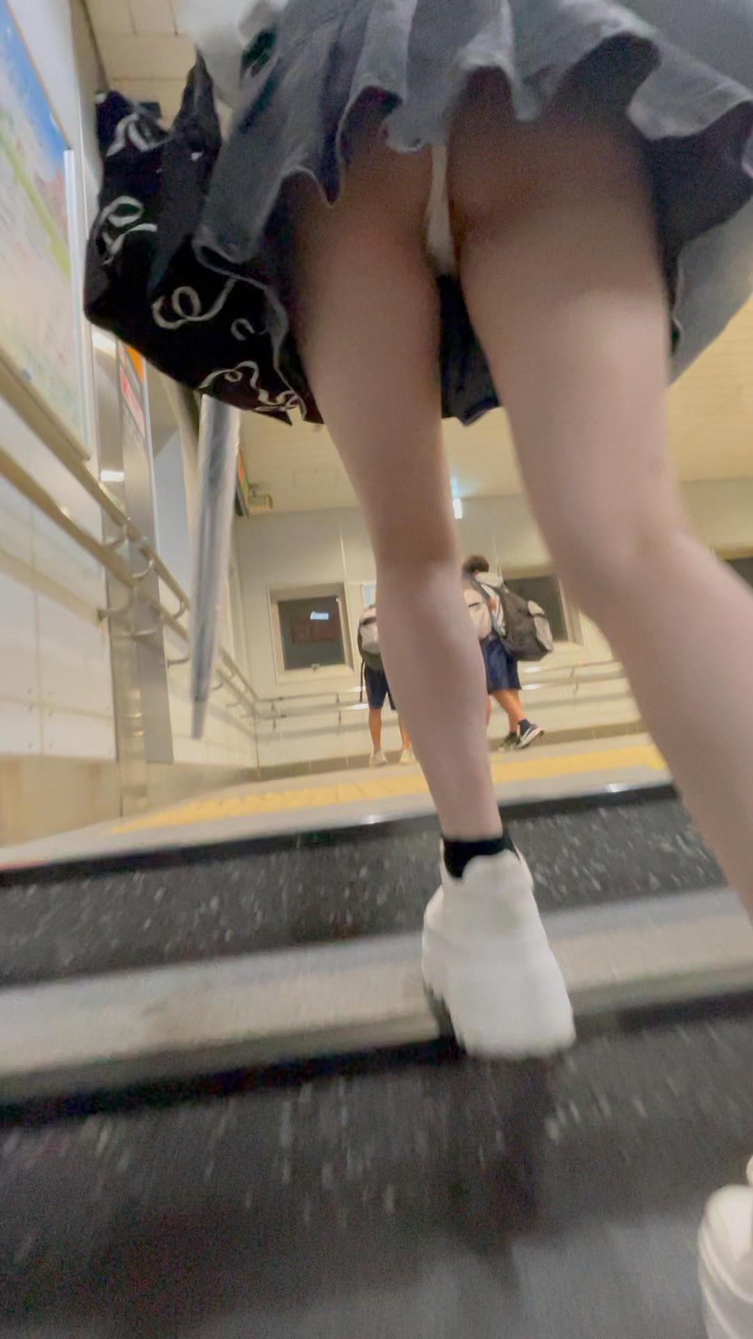 ミニスカハンター