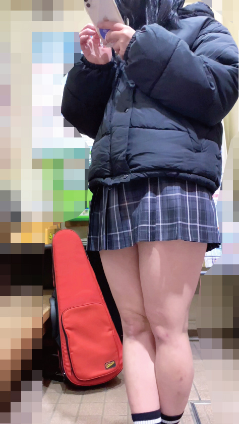 文化祭の後 パンモロ大開脚からの屈みデカ尻接写