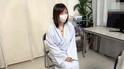 美人妻の乳首を集団で弄りまくり!研修医と電マせめでビクビク大絶頂。【検診/人妻/乳首】