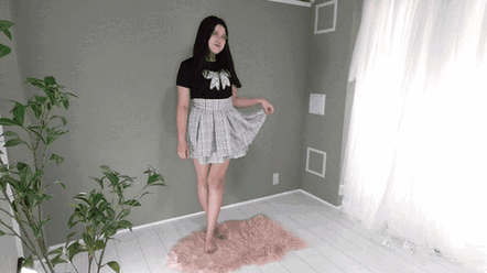 にんにん撮影会10 パンツいい匂いしそう…おっきなお尻にピタッと食い込むおパンツをこっそり撮影の巻