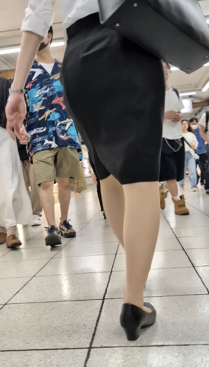トリエンナ