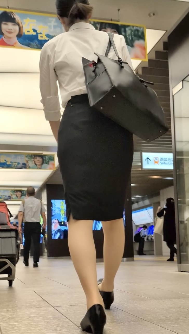 トリエンナ