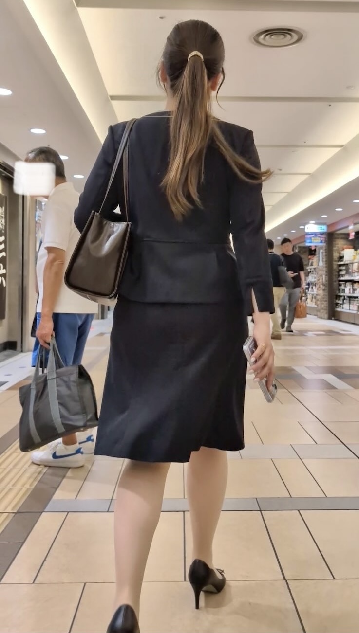 トリエンナ