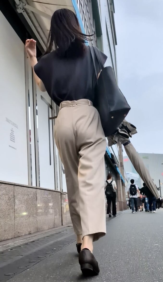 トリエンナ