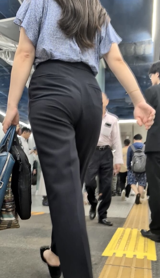 トリエンナ
