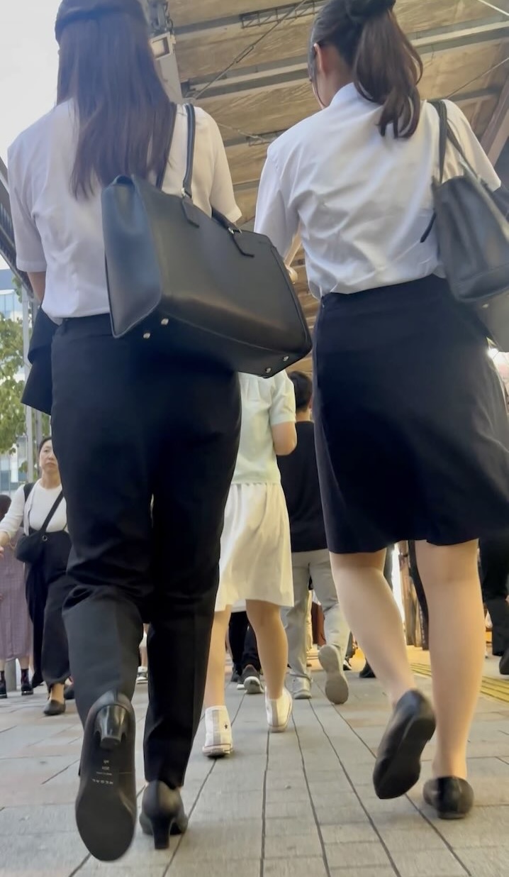 トリエンナ