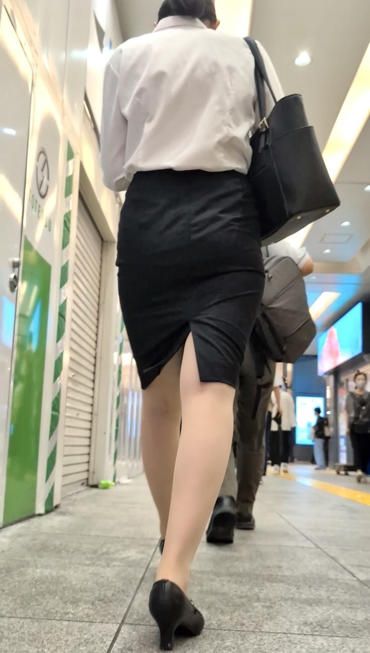 トリエンナ
