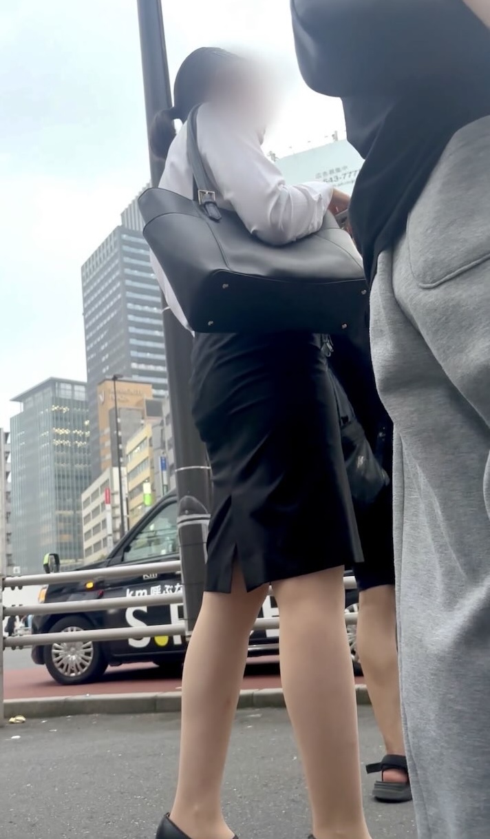 トリエンナ