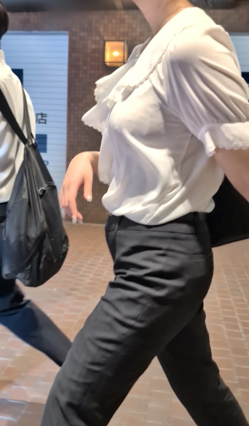 トリエンナ
