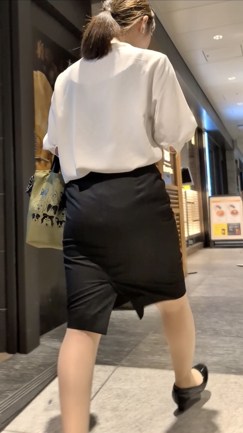 トリエンナ