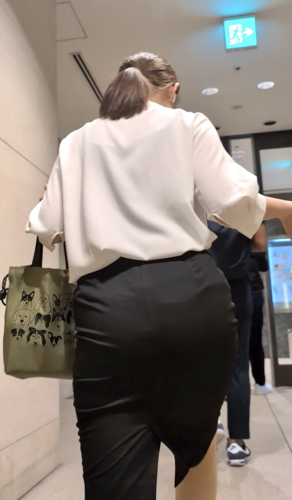 トリエンナ