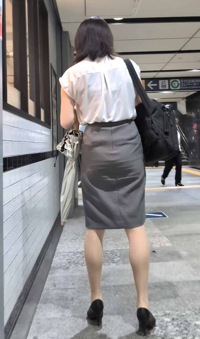 トリエンナ