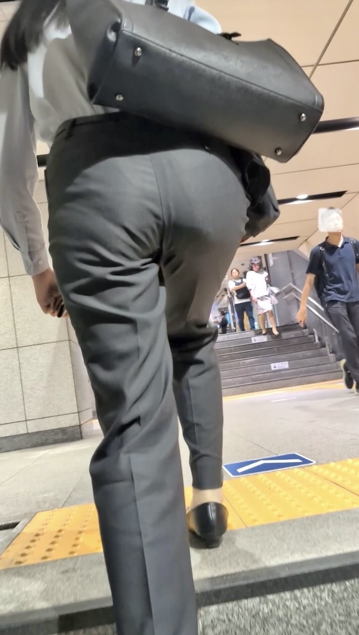 トリエンナ