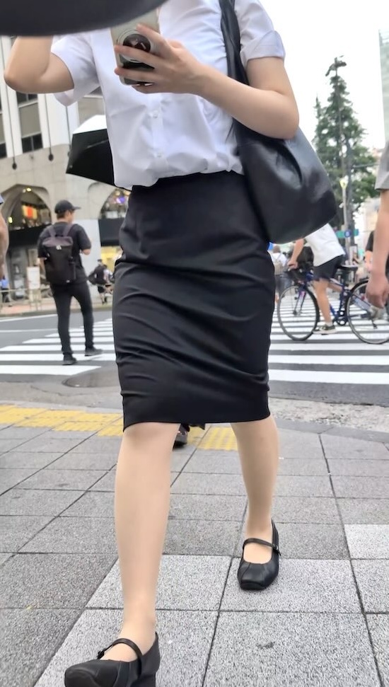 トリエンナ