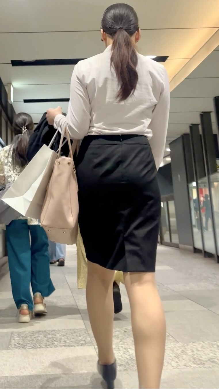 トリエンナ