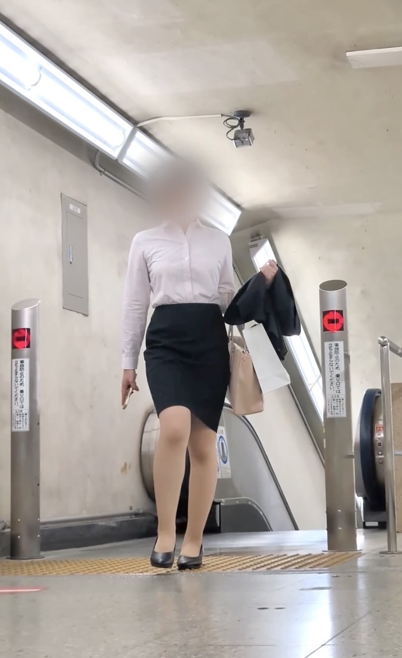 トリエンナ