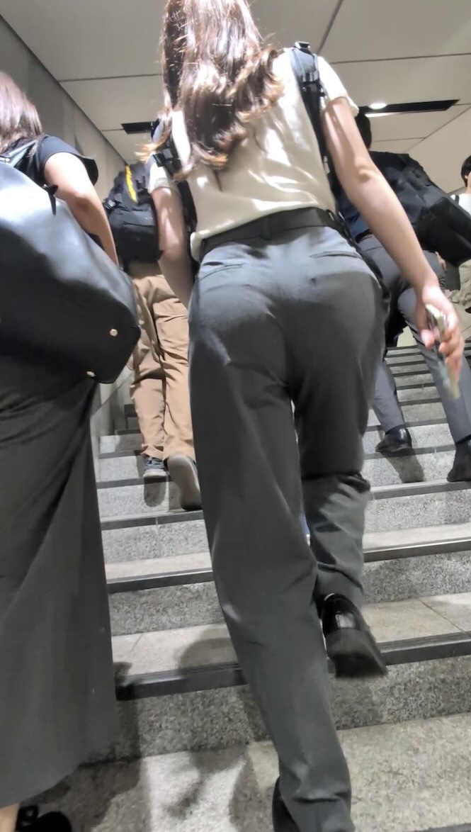 トリエンナ