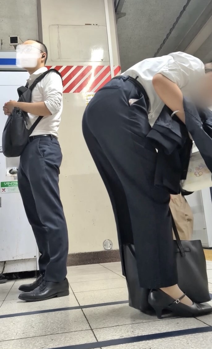 トリエンナ