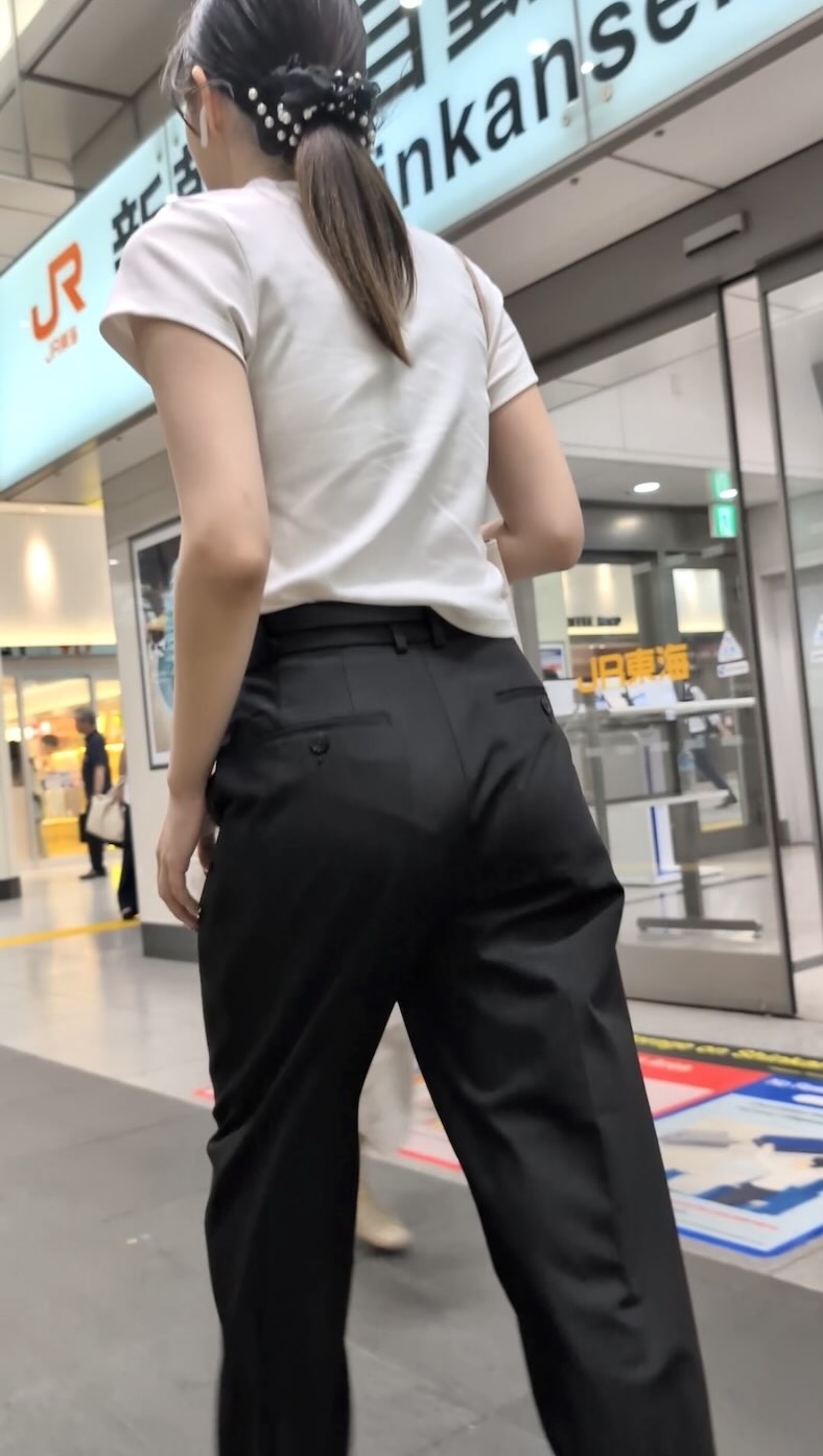 トリエンナ