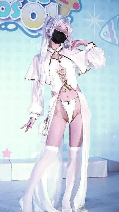 エロすぎコスプレイヤーが大集合イベント撮影会 (葬●のフリー●ン編)